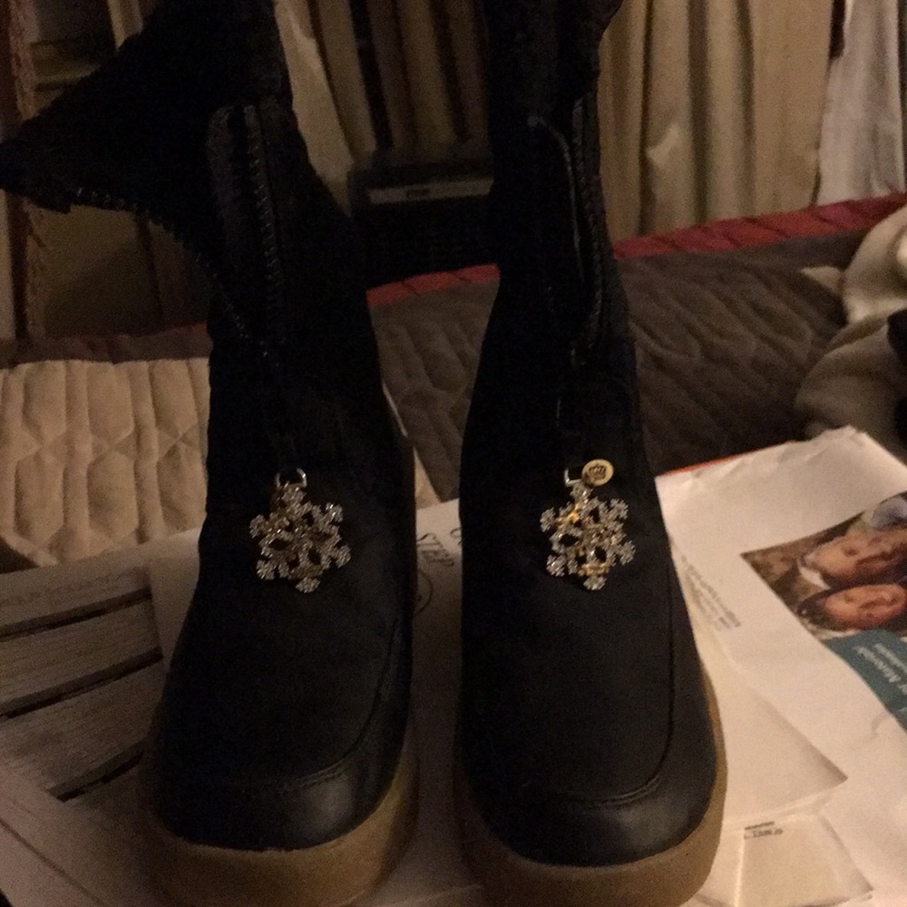 Juicy Couture winter boots